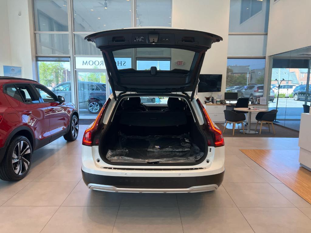 new 2025 Volvo V90 Cross Country car, priced at $68,950