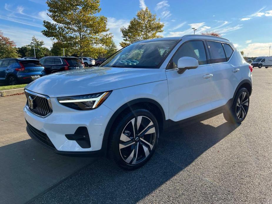 used 2024 Volvo XC40 car, priced at $40,900