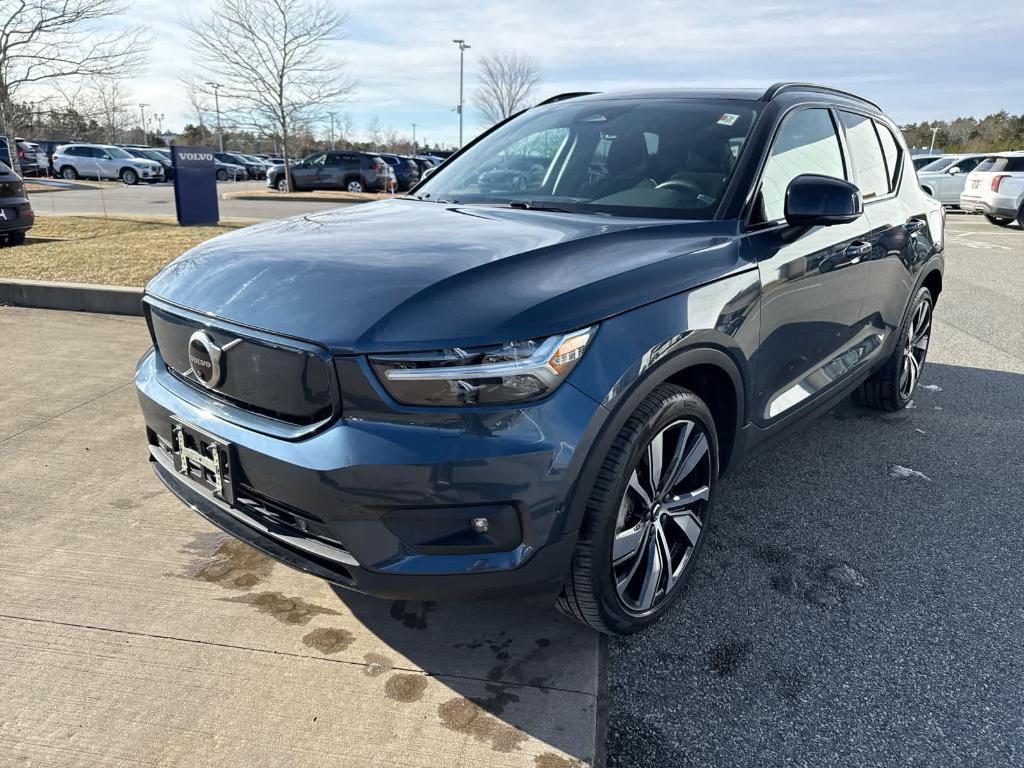 used 2022 Volvo XC40 Recharge Pure Electric car, priced at $30,200