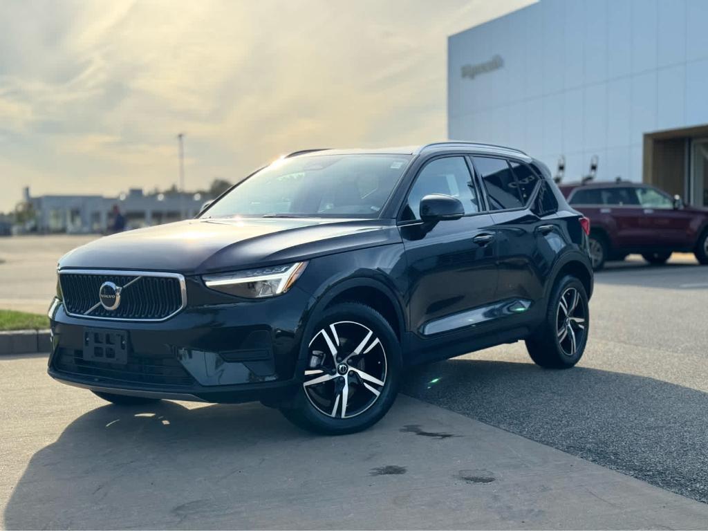 used 2023 Volvo XC40 car, priced at $28,900