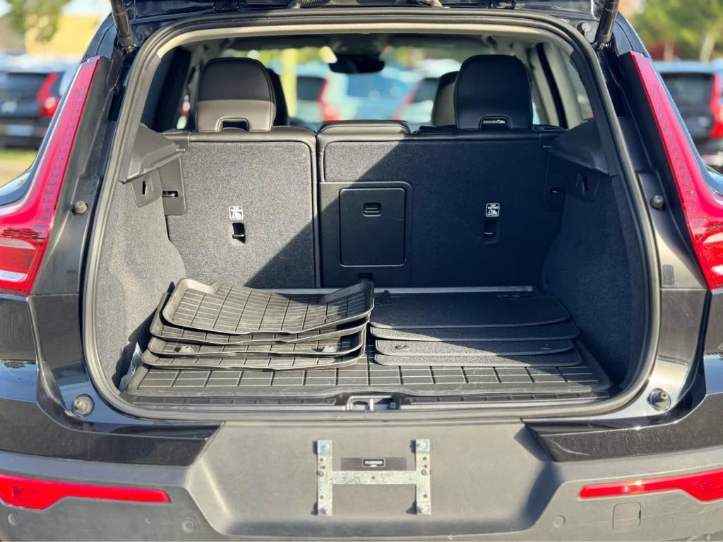 used 2023 Volvo XC40 car, priced at $28,900