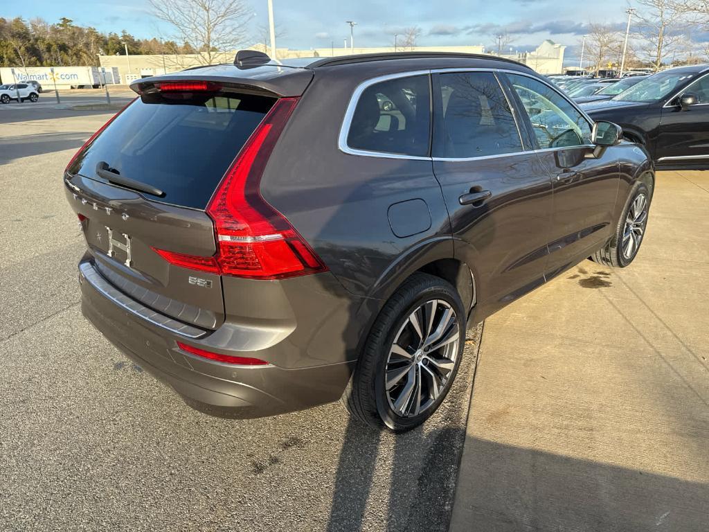 used 2022 Volvo XC60 car, priced at $34,400