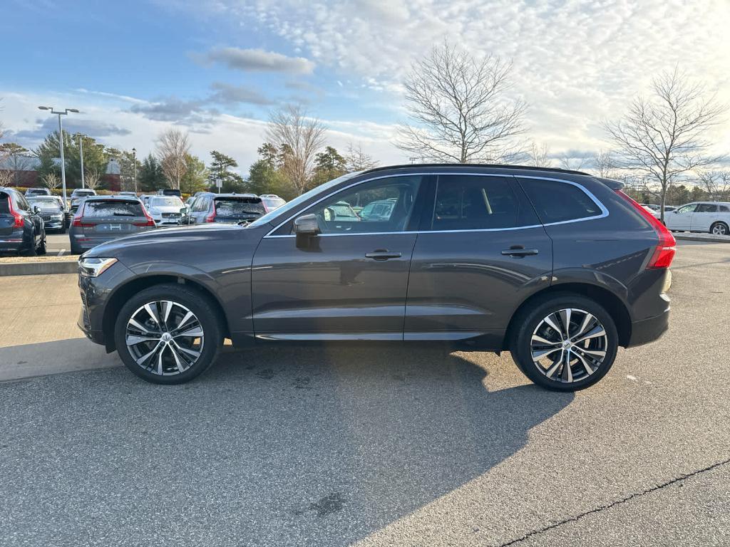 used 2022 Volvo XC60 car, priced at $34,400