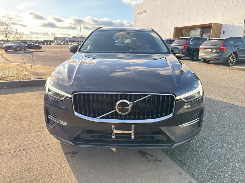 used 2022 Volvo XC60 car, priced at $34,400