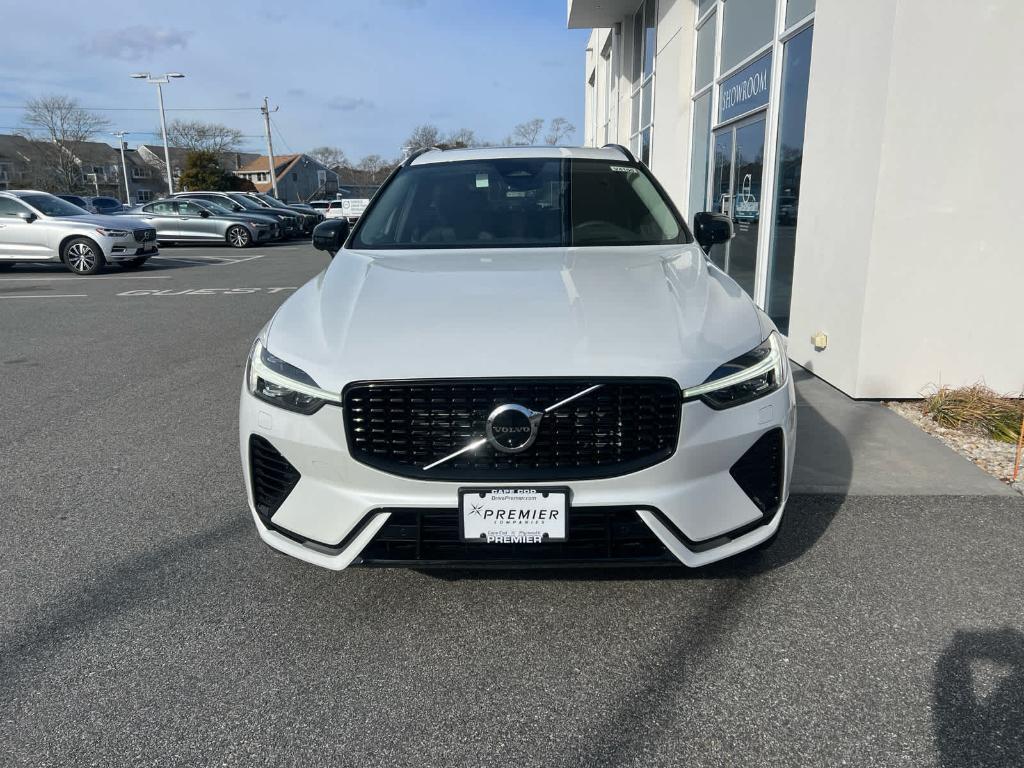 new 2025 Volvo XC60 Plug-In Hybrid car, priced at $71,875