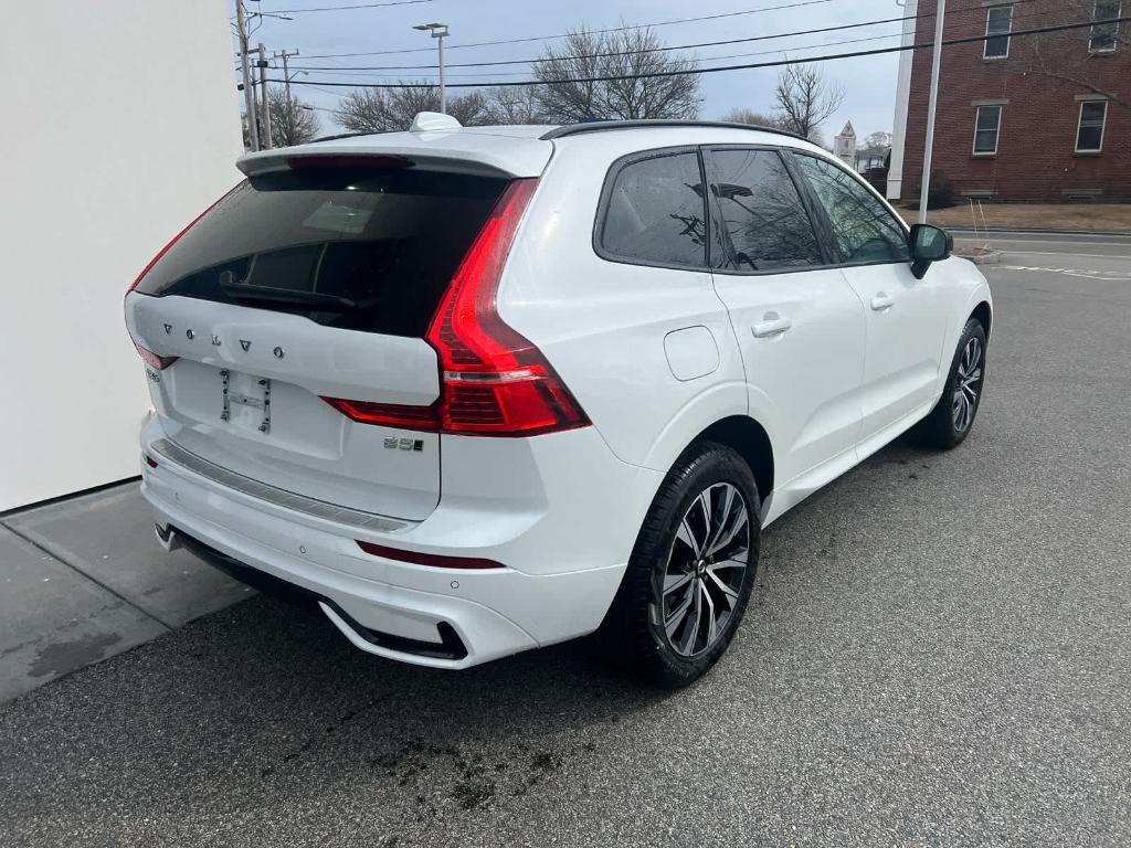 new 2025 Volvo XC60 car, priced at $51,450