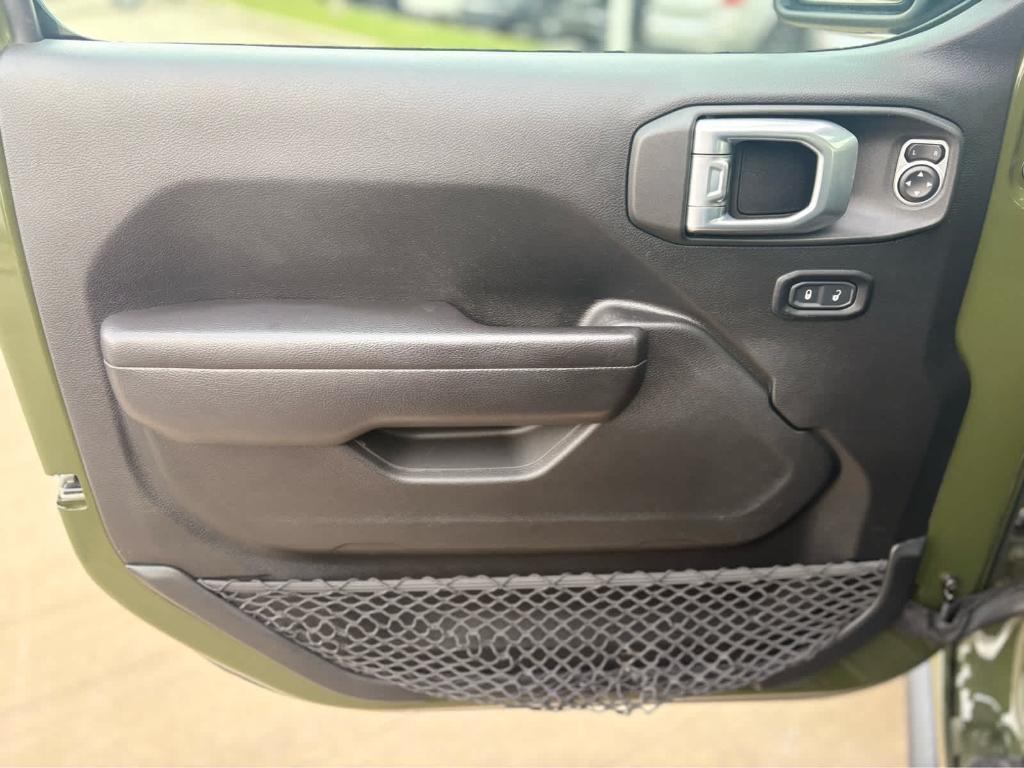 used 2021 Jeep Gladiator car, priced at $28,800