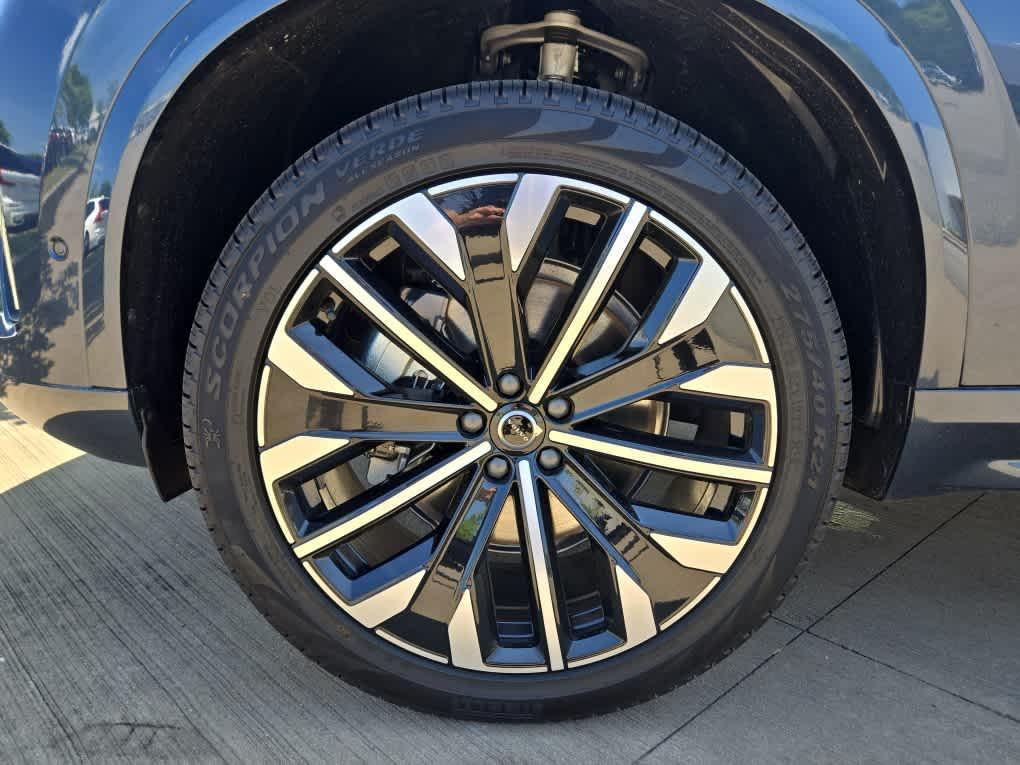 new 2025 Volvo XC90 car