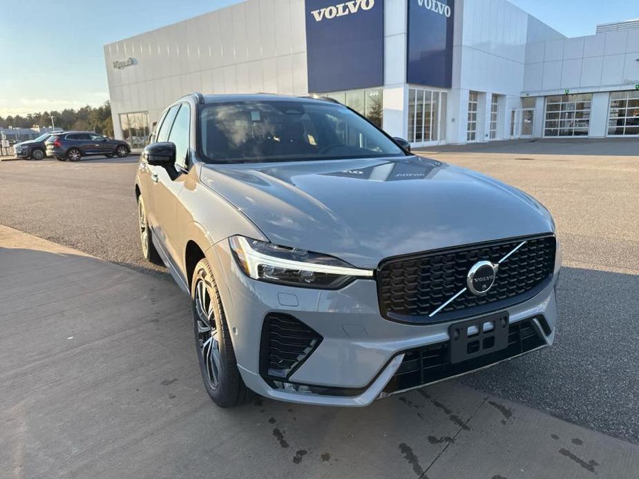 new 2025 Volvo XC60 car, priced at $54,925