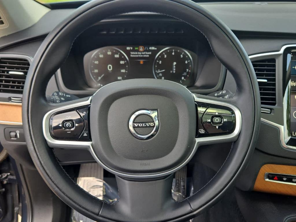 used 2022 Volvo XC90 car, priced at $40,700