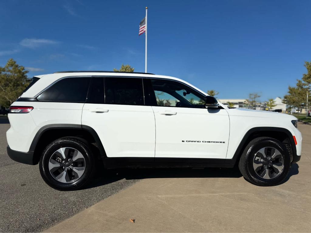 used 2022 Jeep Grand Cherokee 4xe car, priced at $31,900