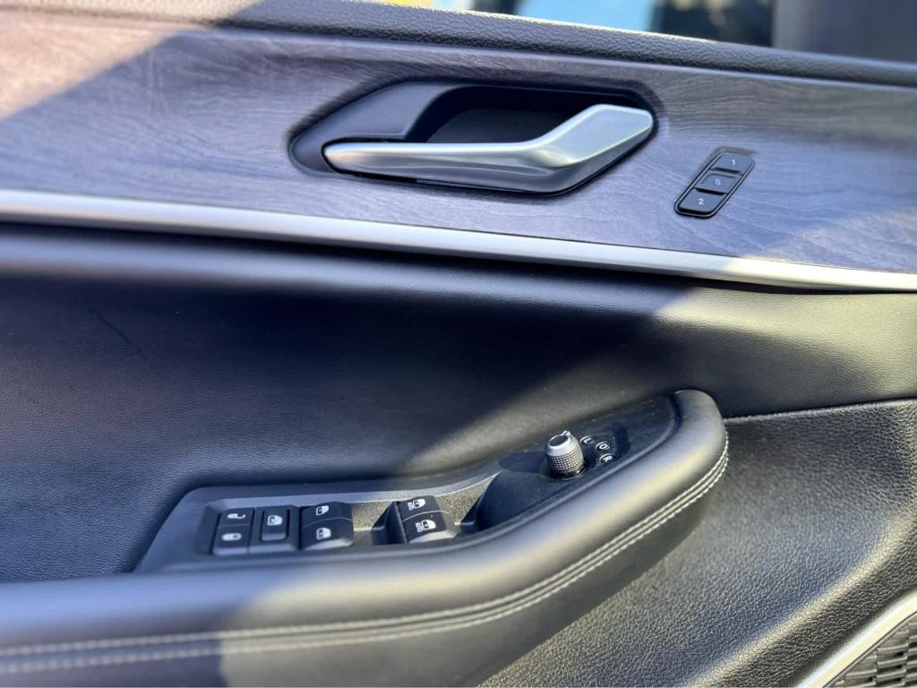 used 2022 Jeep Grand Cherokee 4xe car, priced at $31,900