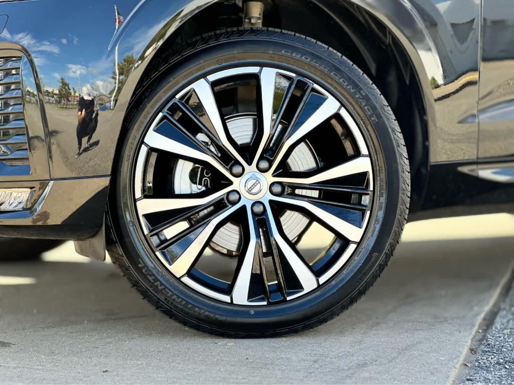 used 2025 Volvo XC60 car, priced at $38,800
