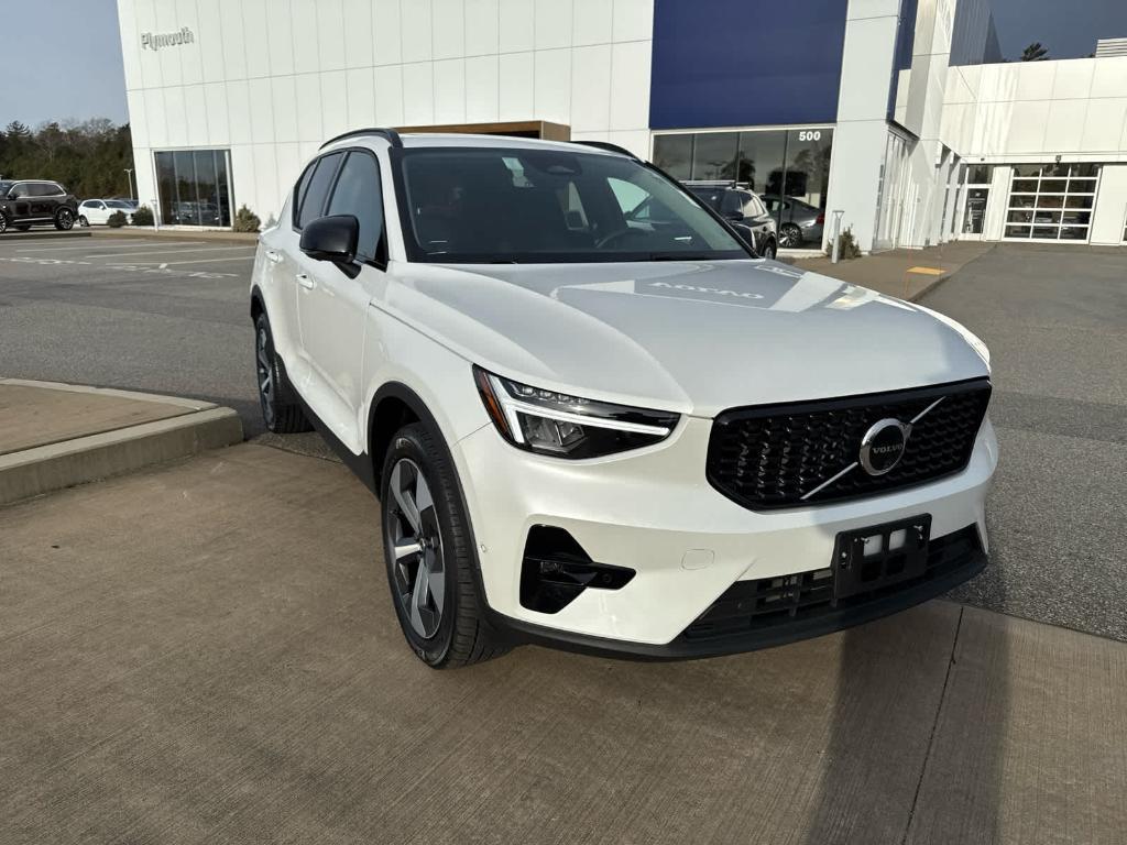 used 2024 Volvo XC40 car, priced at $33,700