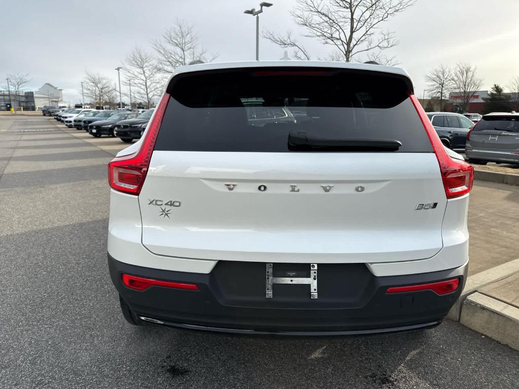 used 2024 Volvo XC40 car, priced at $33,700