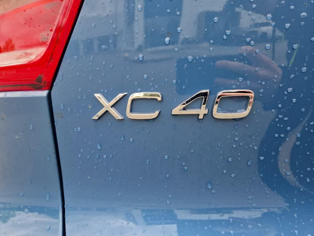 new 2025 Volvo XC40 car, priced at $49,585