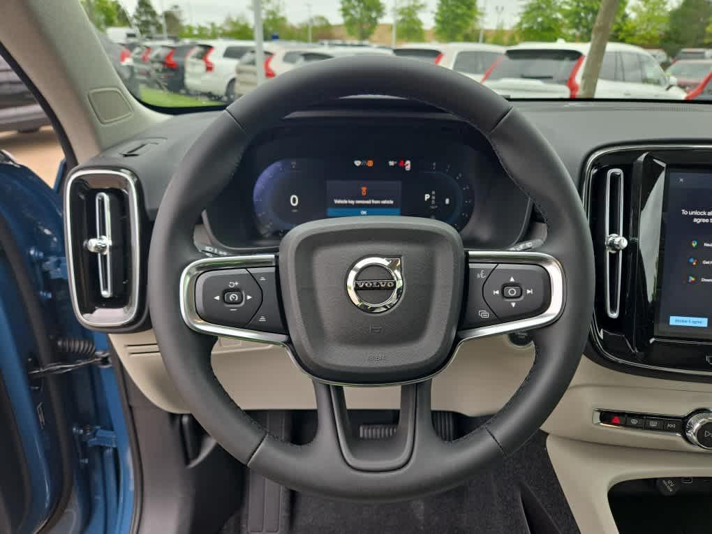 new 2025 Volvo XC40 car, priced at $49,585