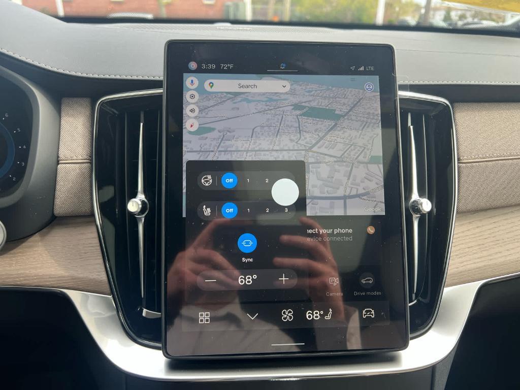 new 2025 Volvo XC90 car, priced at $68,245