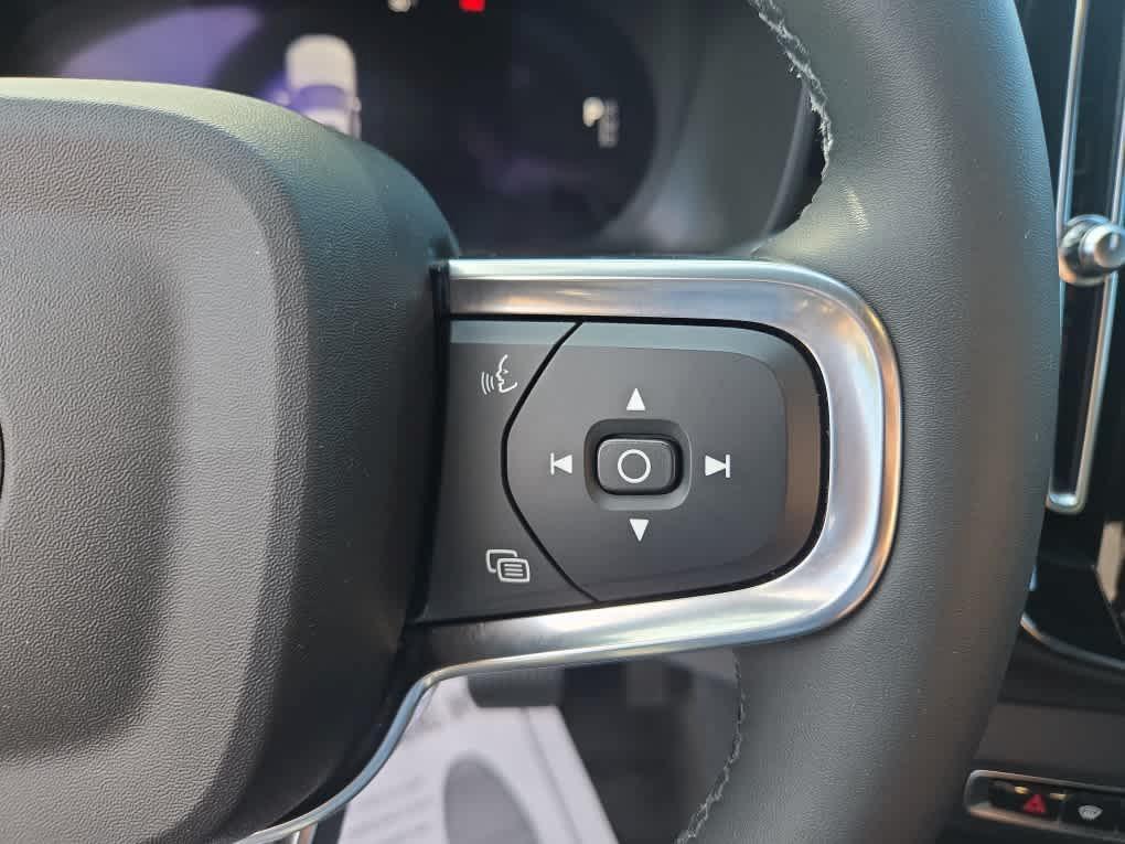 used 2023 Volvo XC40 Recharge Pure Electric car, priced at $29,600