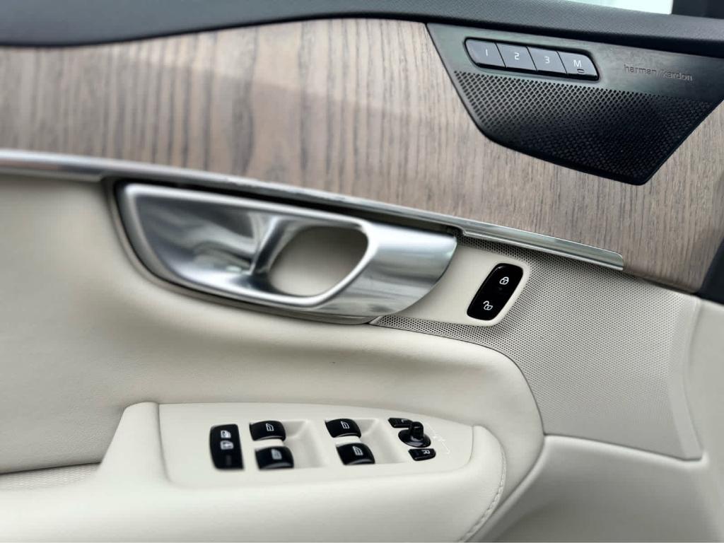 used 2024 Volvo XC90 car, priced at $40,900