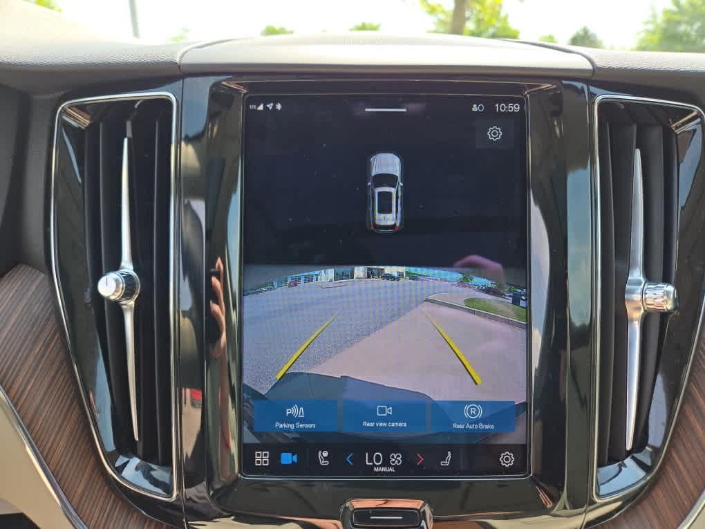 used 2022 Volvo XC60 car, priced at $34,600
