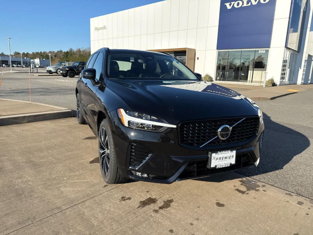 new 2025 Volvo XC60 car, priced at $55,335