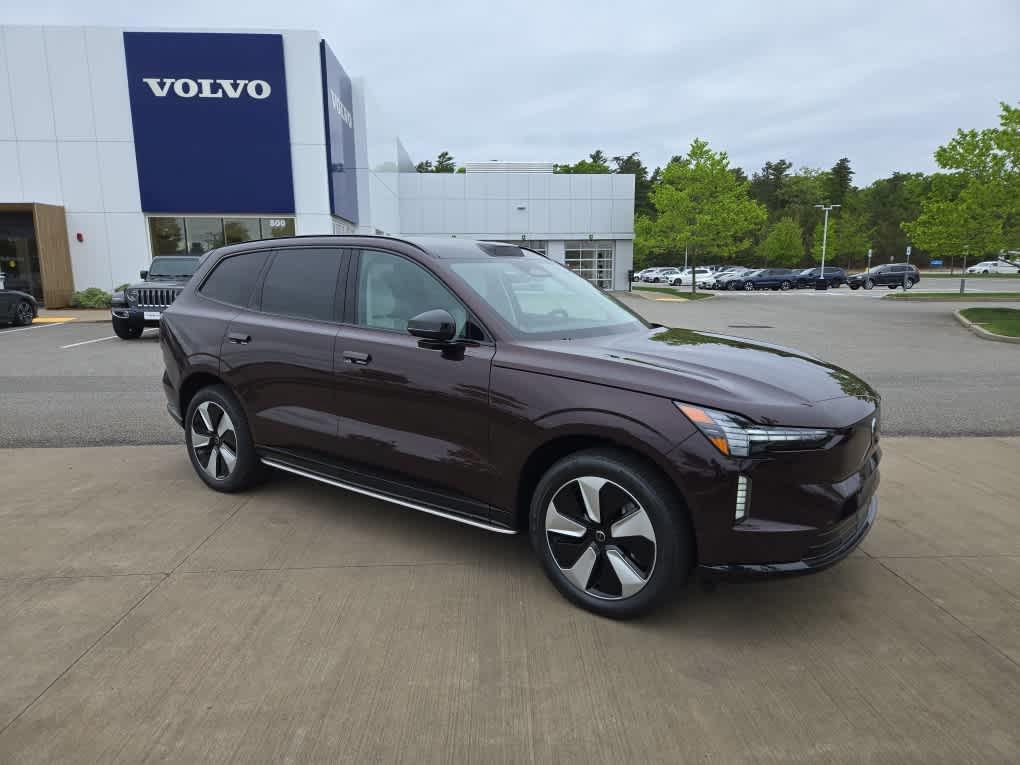 new 2025 Volvo EX90 car, priced at $84,440