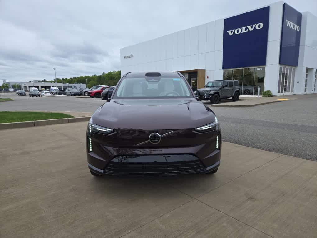 new 2025 Volvo EX90 car, priced at $84,440