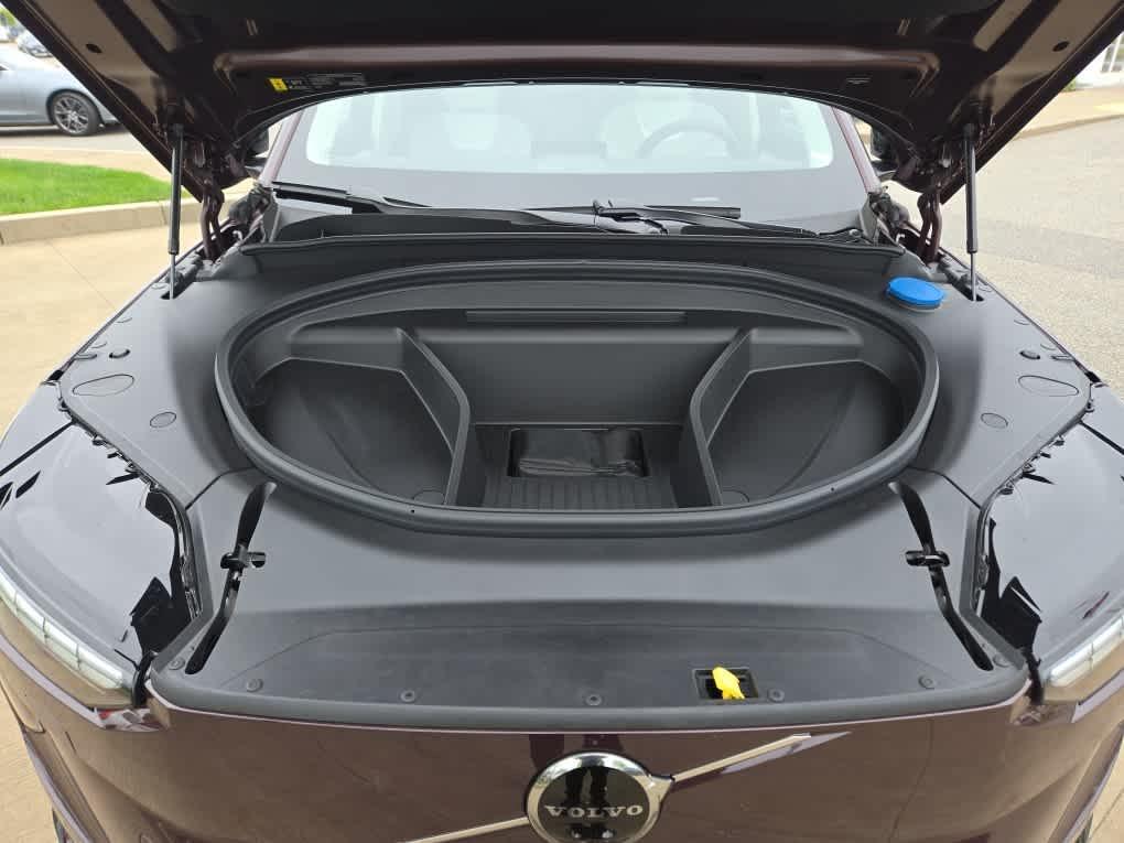 new 2025 Volvo EX90 car, priced at $84,440