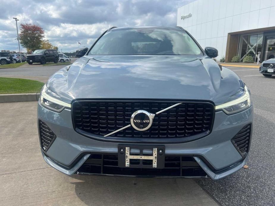 used 2023 Volvo XC60 car, priced at $36,900