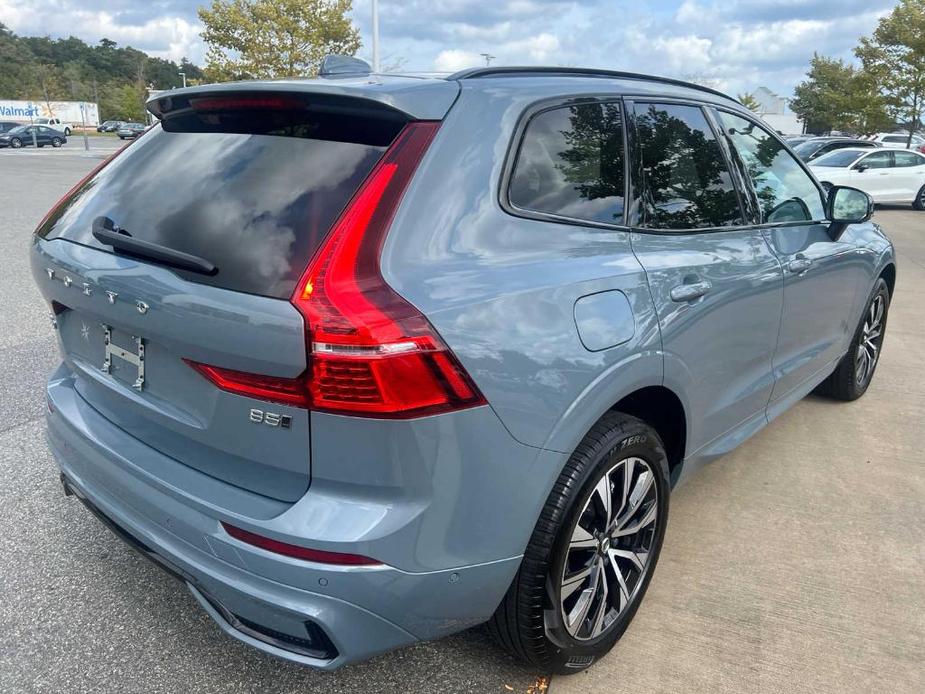 used 2023 Volvo XC60 car, priced at $36,900