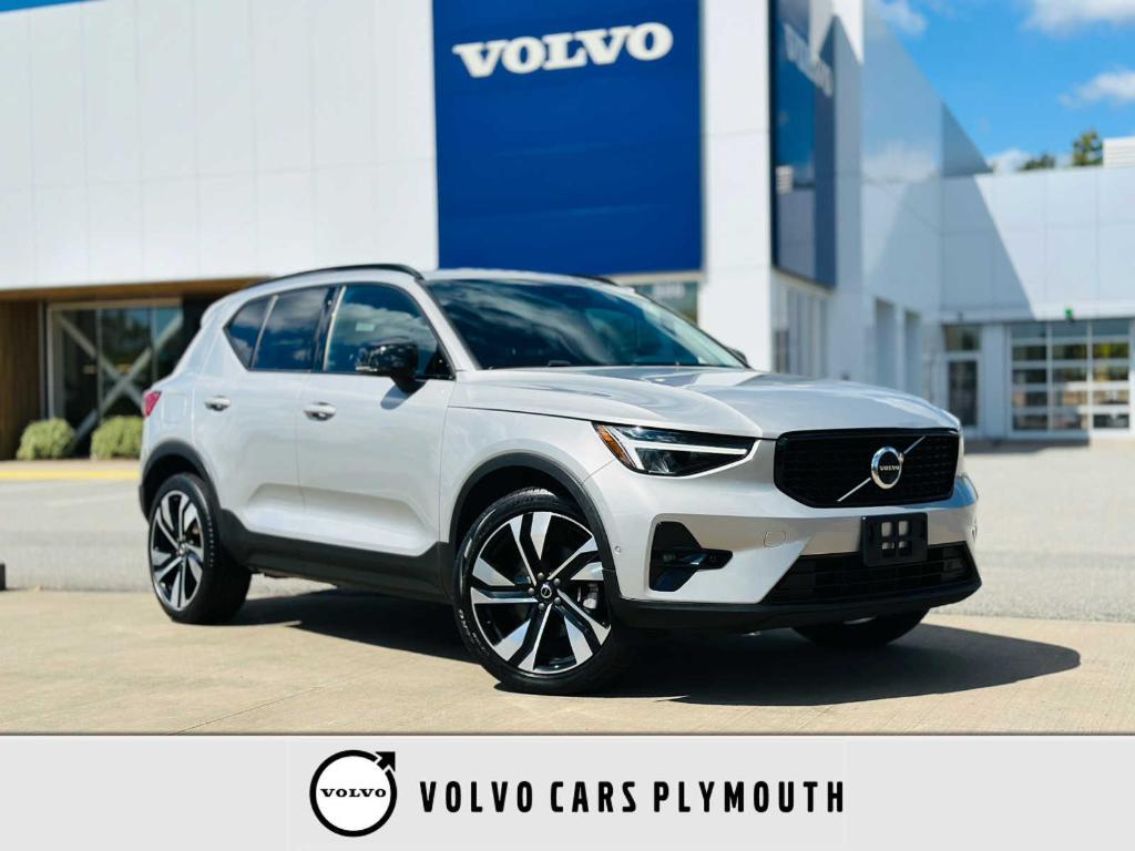 used 2023 Volvo XC40 car, priced at $32,900