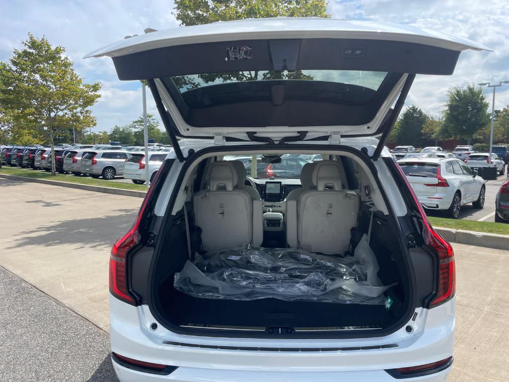 new 2026 Volvo XC90 car, priced at $83,145