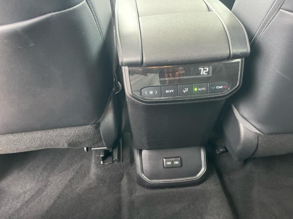 used 2022 Toyota Highlander car, priced at $38,300