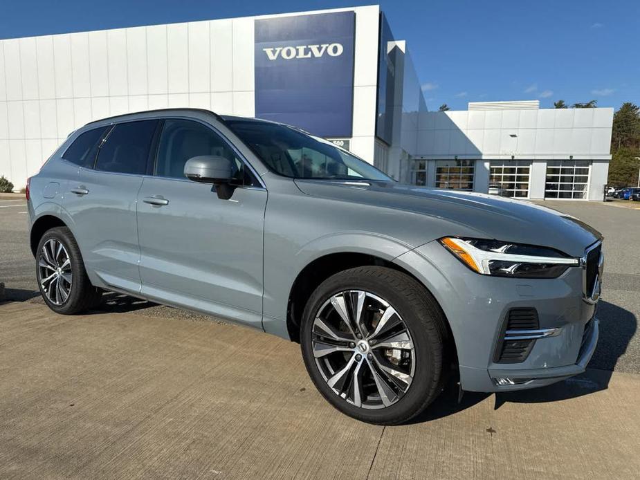 used 2022 Volvo XC60 car, priced at $31,400