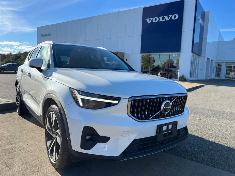 used 2024 Volvo XC40 car, priced at $37,900