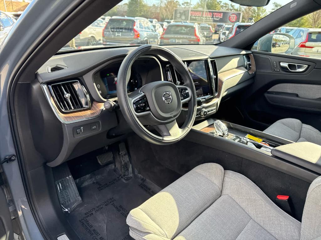 used 2022 Volvo XC60 car, priced at $33,900