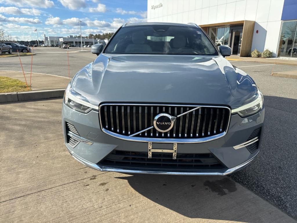 used 2022 Volvo XC60 car, priced at $33,900