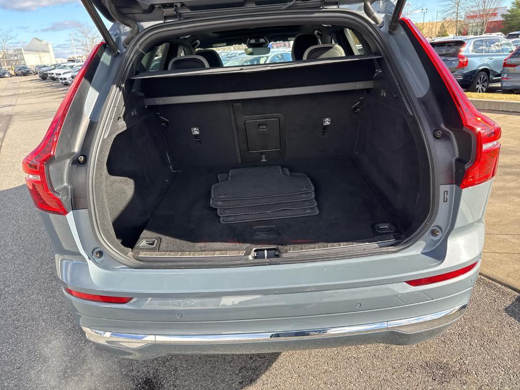 used 2022 Volvo XC60 car, priced at $33,900