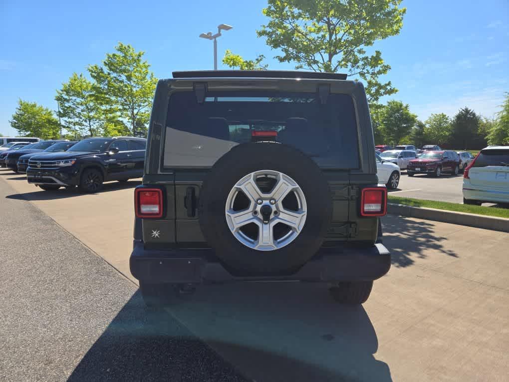 used 2021 Jeep Wrangler Unlimited car, priced at $30,900