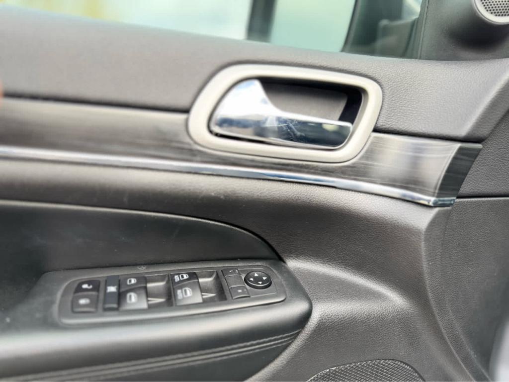 used 2020 Jeep Grand Cherokee car, priced at $23,800