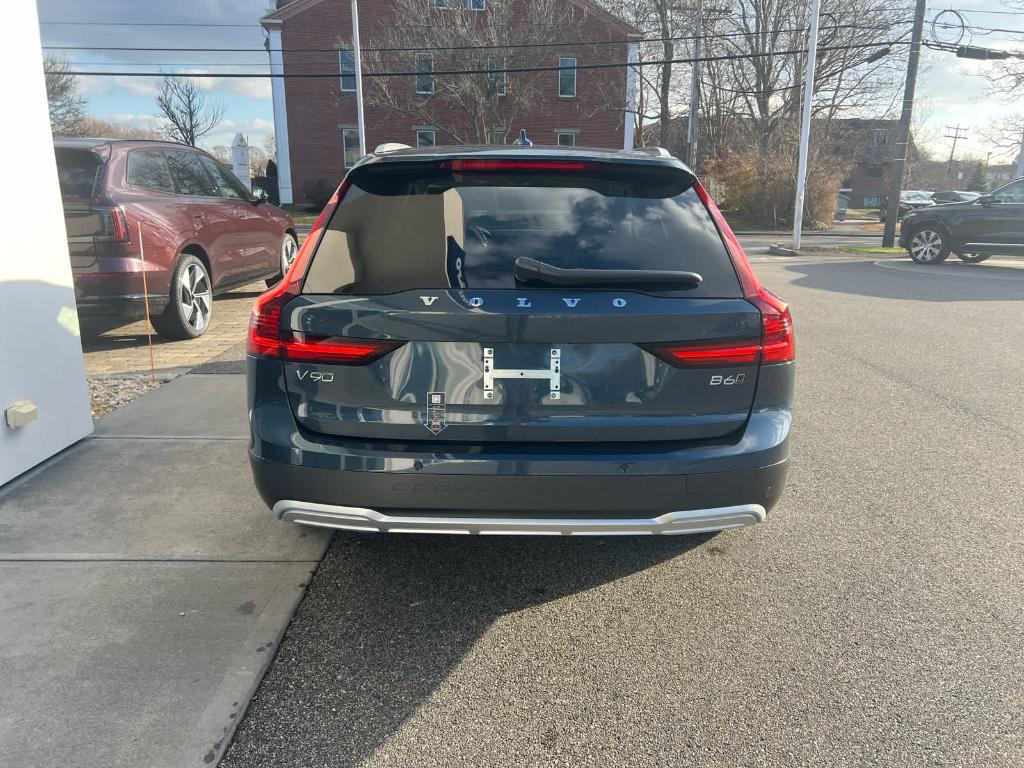 new 2025 Volvo V90 Cross Country car, priced at $63,750