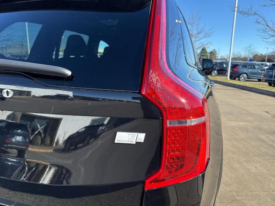 used 2022 Volvo XC90 Recharge Plug-In Hybrid car, priced at $41,400