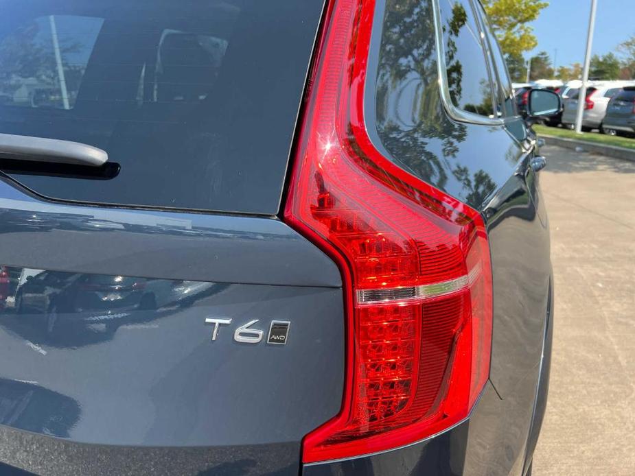 used 2022 Volvo XC90 car, priced at $35,900