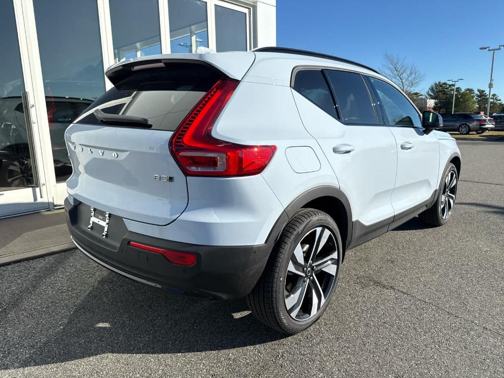 new 2025 Volvo XC40 car, priced at $49,790