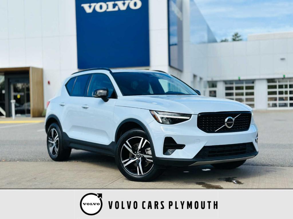 used 2024 Volvo XC40 car, priced at $28,900