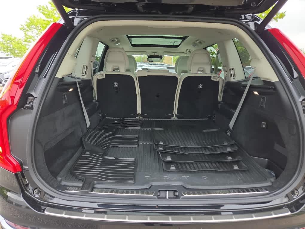 used 2021 Volvo XC90 Recharge Plug-In Hybrid car, priced at $40,996