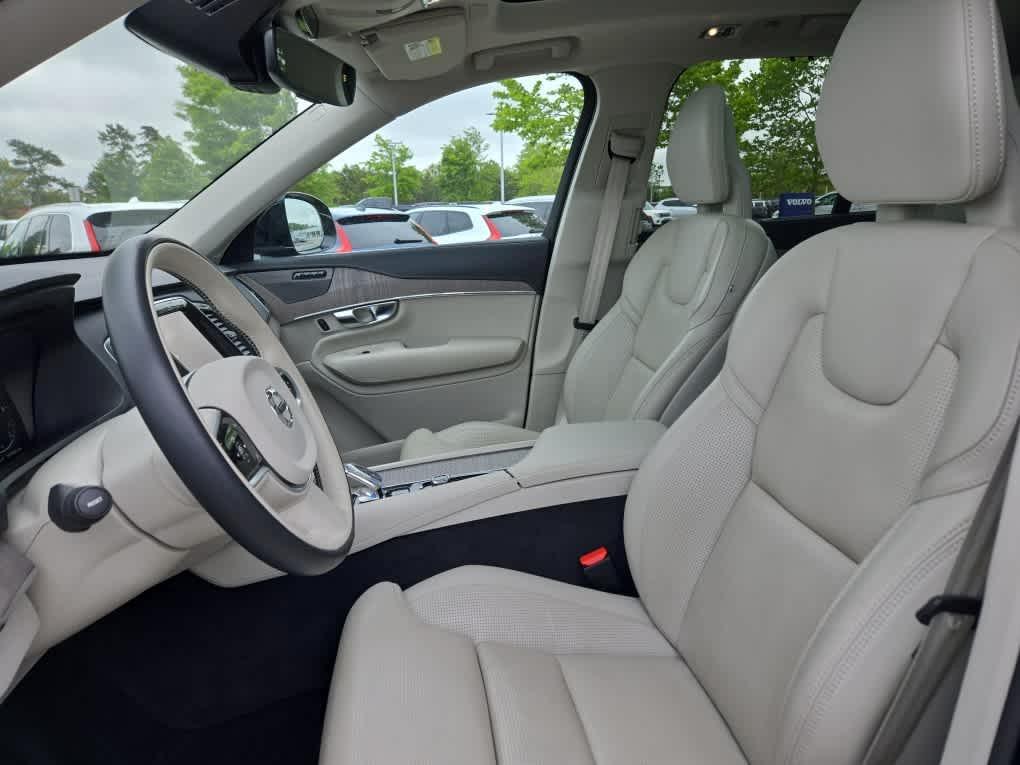 used 2021 Volvo XC90 Recharge Plug-In Hybrid car, priced at $40,996