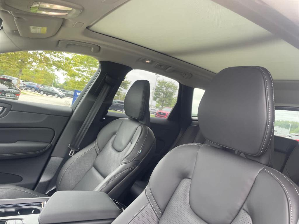new 2026 Volvo XC60 car, priced at $63,935