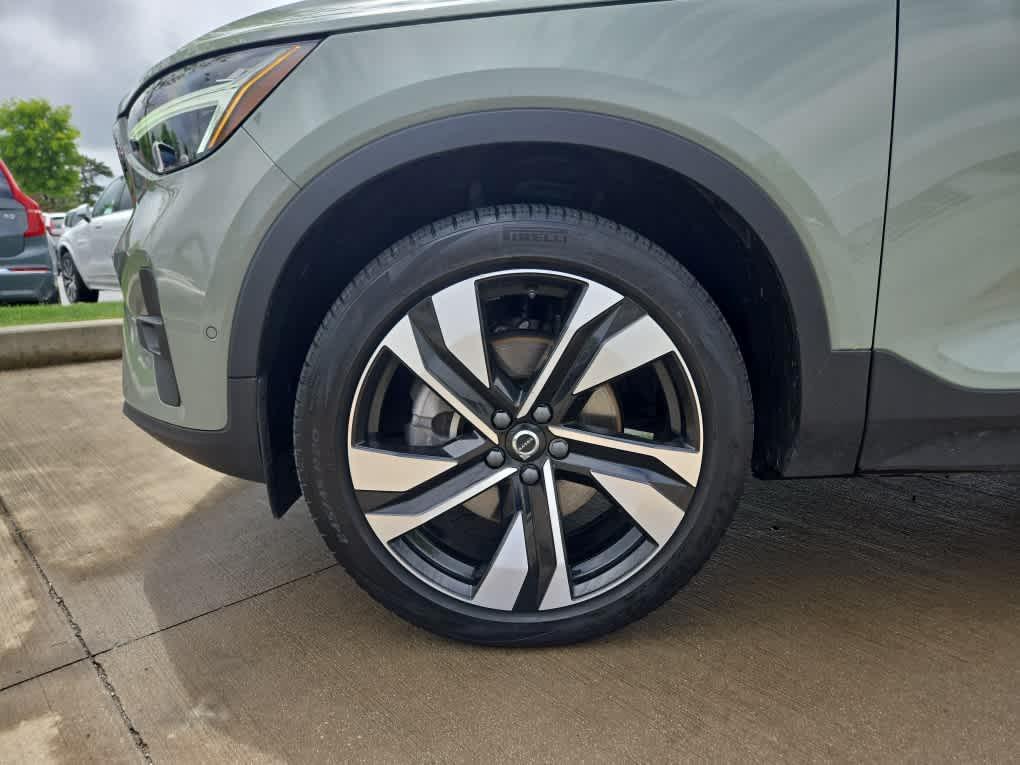used 2023 Volvo XC40 car, priced at $36,200